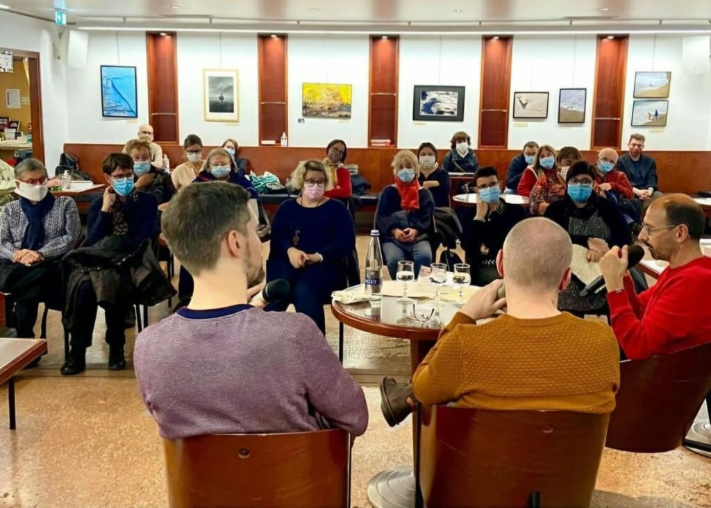 Rencontre (masquée !) à la librairie Dialogues, à Brest, en octobre 2020.